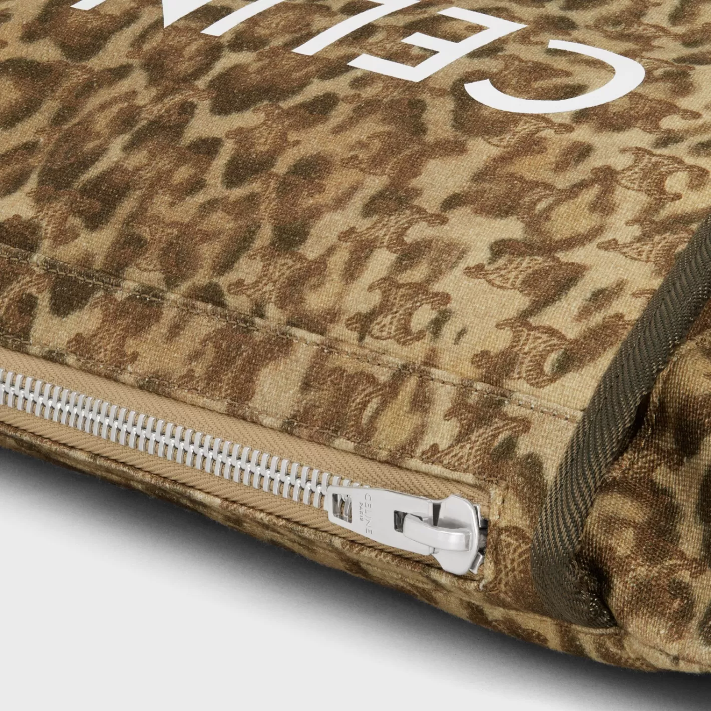Store CELINE MEDIUM MESSENGER TREKKING in Textile with triomphe leopard print and print LEOPARD/KHAKI